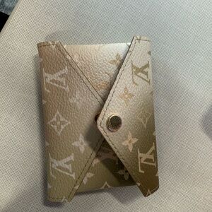 Louis Vuitton Cream and Gold Card Holder